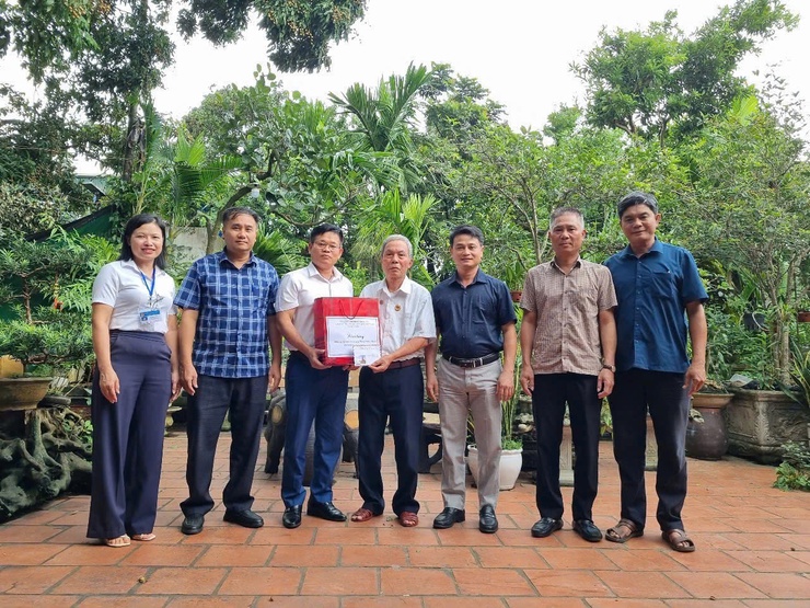 Xuân Mai triển khai nhiều hoạt động ý nghĩa kỷ niệm 78 năm Ngày Thương binh - Liệt sỹ (27/7/1947 - 27/7/2025)- Ảnh 5.
