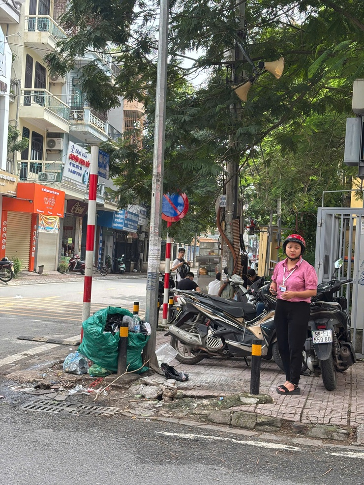 Hội LHPN Phường Bồ Đề duy trì giám sát vệ sinh môi trường trên địa bàn cụm Gia Thuỵ, Bồ Đề- Ảnh 5.