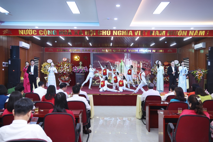 Đại hội Đảng bộ Ủy ban nhân dân phường Định Công lần thứ nhất, nhiệm kỳ 2025 - 2030- Ảnh 6.