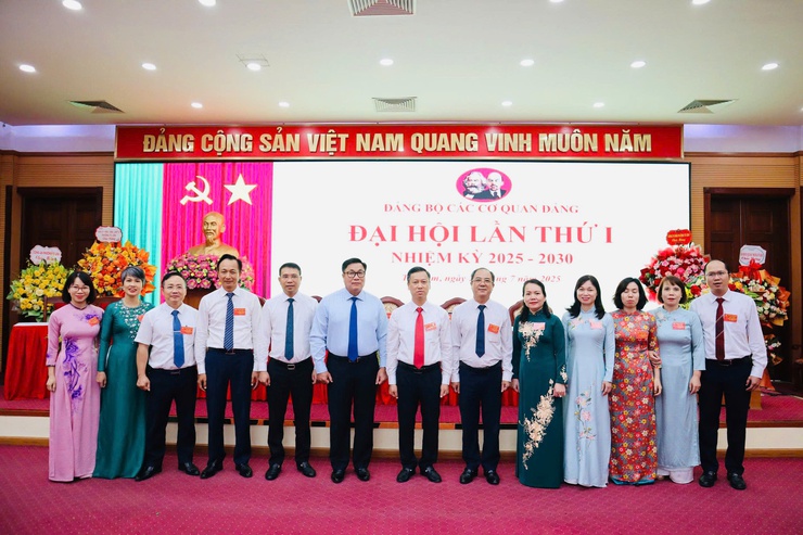 Đại hội Đảng bộ các cơ quan Đảng phường Từ Liêm
 lần thứ I, nhiệm kỳ 2025 –  2030 thành công tốt đẹp.- Ảnh 8.