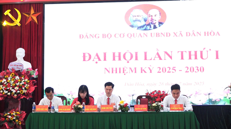ĐẠI HỘI ĐẢNG BỘ CƠ QUAN UBND XÃ DÂN HÒA LẦN THỨ NHẤT, NHIỆM KỲ 2025–2030: ĐOÀN KẾT – ĐỔI MỚI – PHÁT TRIỂN BỀN VỮNG- Ảnh 12.