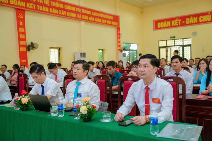 ĐẠI HỘI ĐẢNG BỘ CƠ QUAN UBND XÃ DÂN HÒA LẦN THỨ NHẤT, NHIỆM KỲ 2025–2030: ĐOÀN KẾT – ĐỔI MỚI – PHÁT TRIỂN BỀN VỮNG- Ảnh 7.
