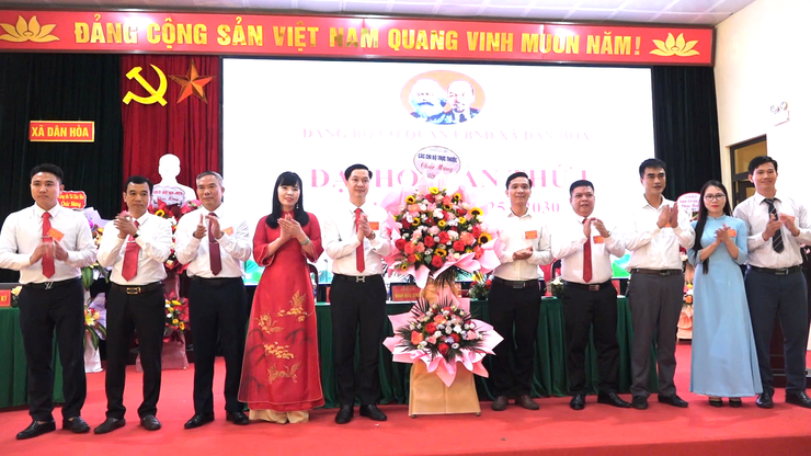 ĐẠI HỘI ĐẢNG BỘ CƠ QUAN UBND XÃ DÂN HÒA LẦN THỨ NHẤT, NHIỆM KỲ 2025–2030: ĐOÀN KẾT – ĐỔI MỚI – PHÁT TRIỂN BỀN VỮNG- Ảnh 4.