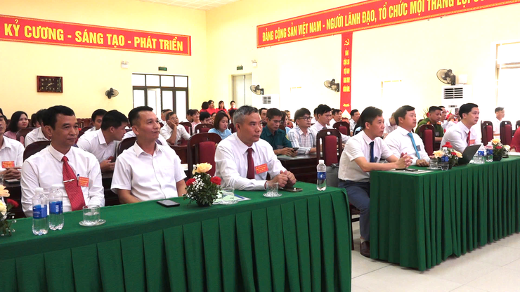 ĐẠI HỘI ĐẢNG BỘ CƠ QUAN UBND XÃ DÂN HÒA LẦN THỨ NHẤT, NHIỆM KỲ 2025–2030: ĐOÀN KẾT – ĐỔI MỚI – PHÁT TRIỂN BỀN VỮNG- Ảnh 8.