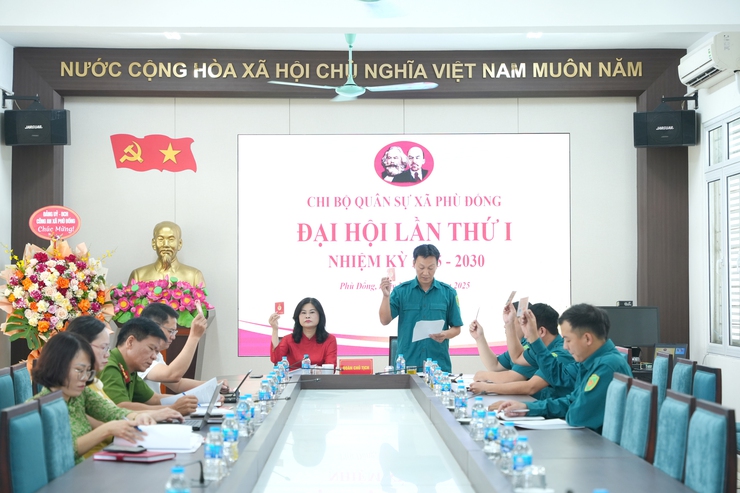 Đại hội Chi bộ Quân sự xã Phù Đổng lần thứ I, nhiệm kỳ 2025 - 2030 thành công tốt đẹp- Ảnh 1.