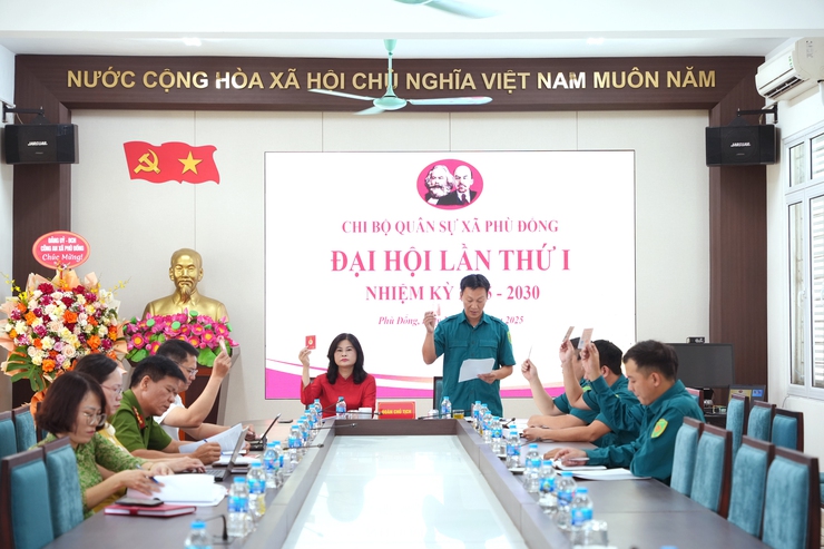 Đại hội Chi bộ Quân sự xã Phù Đổng lần thứ I, nhiệm kỳ 2025 - 2030 thành công tốt đẹp- Ảnh 4.