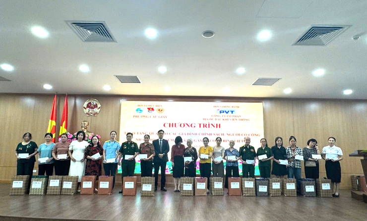 CẦU GIẤY SÁNG MÃI ĐẠO LÝ “UỐNG NƯỚC NHỚ NGUỒN”- Ảnh 1.