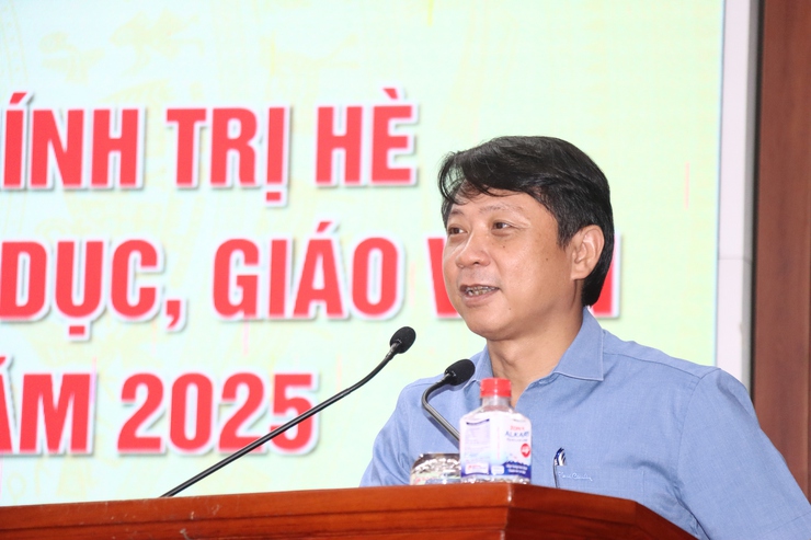 Hội nghị bồi dưỡng, tập huấn lý luận chính trị hè đối với đội ngũ cán bộ quản lý giáo dục, giáo viên trên địa bàn xã Phú Xuyên năm 2025- Ảnh 3.