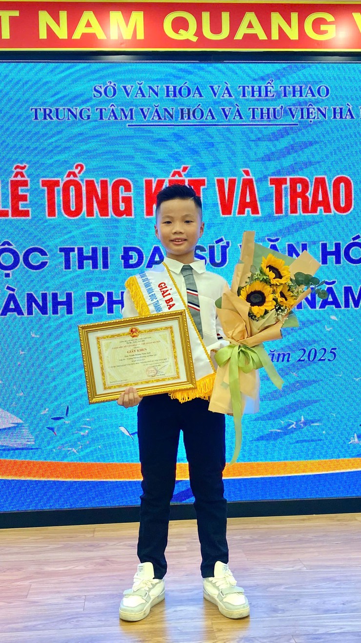 Học sinh trường tiểu học Sen Phương xuất sắc đạt Giải Ba tại Cuộc thi Đại sứ Văn hóa đọc Thành phố Hà Nội năm 2025- Ảnh 1.