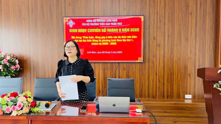 Chi bộ trường Tiểu học Trần Phú tổ chức sinh hoạt chuyên đề góp ý dự thảo văn kiện ĐH đại biểu Đảng bộ phường Lĩnh Nam lần thứ I

- Ảnh 1.