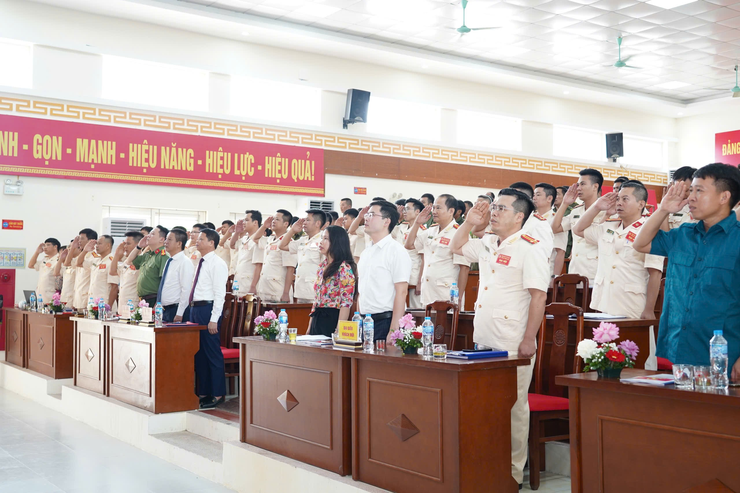ĐẠI HỘI ĐẢNG BỘ CÔNG AN XÃ YÊN LÃNG LẦN THỨ NHẤT, NHIỆM KỲ 2025 – 2030- Ảnh 1.