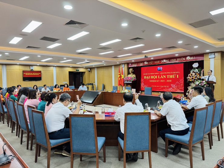 Chi bộ Văn phòng HĐND&UBND Phường Ô Chợ Dừa tổ chức Đại hội lần thứ I, nhiệm kỳ 2025 -2030- Ảnh 2.