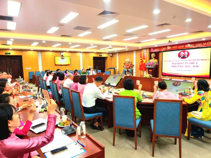 Phường Ô Chợ Dừa tổ chức Đại hội Đảng bộ các cơ quan Đảng lần thứ I, nhiệm kỳ 2025- 2030- Ảnh 1.