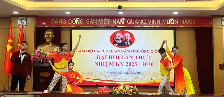Phường Ô Chợ Dừa tổ chức Đại hội Đảng bộ các cơ quan Đảng lần thứ I, nhiệm kỳ 2025- 2030- Ảnh 2.