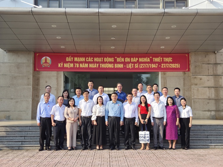 Khảo sát việc thực hiện chính sách, pháp luật về văn hóa, xã hội tại Xuân Phương- Ảnh 7.