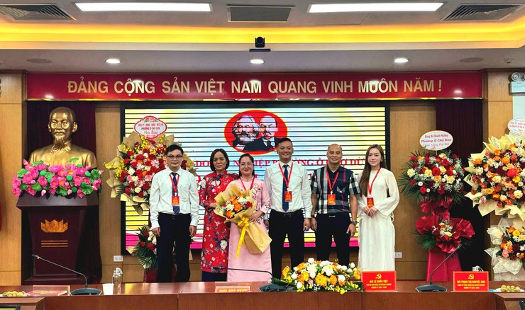 Đại hội lần thứ nhất Đảng bộ Doanh nghiệp Phường Ô Chợ Dừa, nhiệm kỳ 2025- 2030- Ảnh 5.