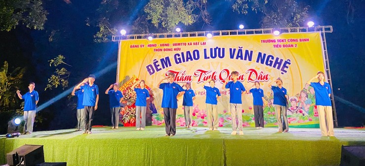 Đêm giao lưu văn nghệ "Thắm tình quân dân"- Ảnh 11.
