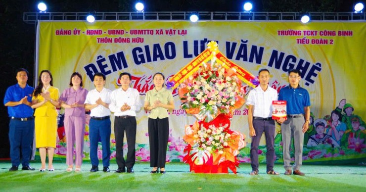 Đêm giao lưu văn nghệ "Thắm tình quân dân"- Ảnh 3.