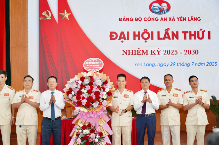 ĐẠI HỘI ĐẢNG BỘ CÔNG AN XÃ YÊN LÃNG LẦN THỨ NHẤT, NHIỆM KỲ 2025 – 2030- Ảnh 6.