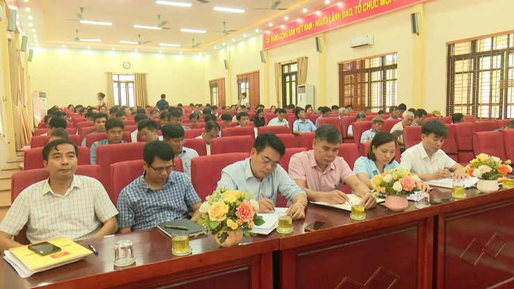 BTV Đảng uỷ xã giao ban công tác tháng 7, triển khai nhiệm vụ trọng tâm tháng 8/2025 với các đồng chí Bí thư Chi bộ, Trưởng thôn trên địa bàn- Ảnh 2.