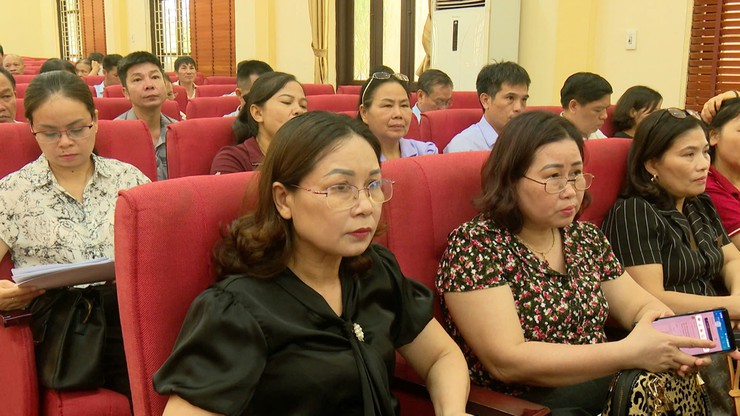 BTV Đảng uỷ xã giao ban công tác tháng 7, triển khai nhiệm vụ trọng tâm tháng 8/2025 với các đồng chí Bí thư Chi bộ, Trưởng thôn trên địa bàn- Ảnh 4.