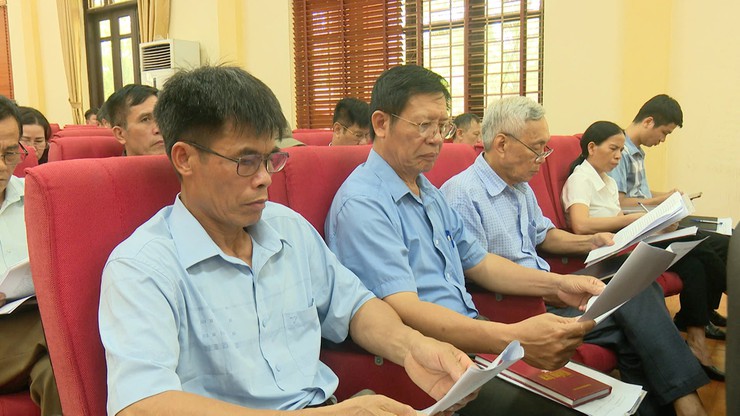 BTV Đảng uỷ xã giao ban công tác tháng 7, triển khai nhiệm vụ trọng tâm tháng 8/2025 với các đồng chí Bí thư Chi bộ, Trưởng thôn trên địa bàn- Ảnh 5.