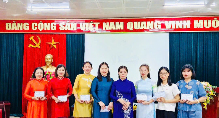 Trường THCS Linh Đàm tổ chức các hoạt động tri ân
nhân ngày thương binh, liệt sĩ 27/7- Ảnh 3.