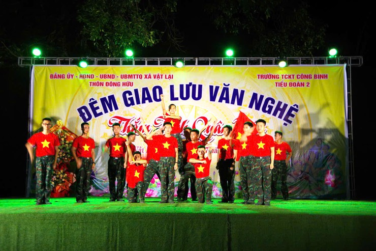 Đêm giao lưu văn nghệ "Thắm tình quân dân"- Ảnh 7.