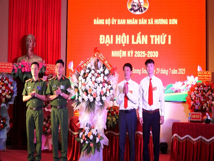 Đại hội Đảng bộ xã Hương Sơn lần thứ nhất, Đại hội của đoàn kết, dân chủ ,đổi mới và phát triển- Ảnh 7.