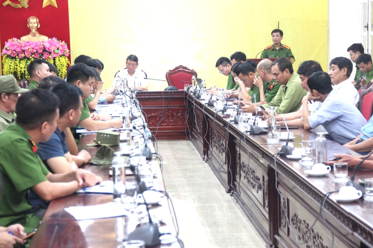 XÃ THẠCH THẤT TỔ CHỨC HỘI NGHỊ TRIỂN KHAI THỰC HIỆN NHIỆM VỤ TRỌNG TÂM VỀ CÔNG TÁC PCCC VÀ CNCH SAU KHI THÀNH LẬP CHÍNH QUYỀN ĐỊA PHƯƠNG HAI CẤP VÀ LUẬT PCCC, CNCH CÓ HIỆU LỰC- Ảnh 1.
