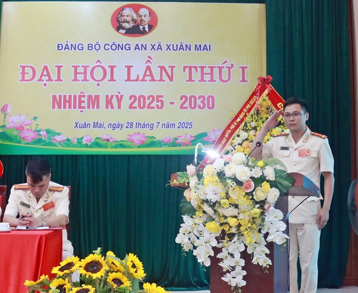 Đồng chí Bí thư Đảng ủy xã dự Đại hội Đảng bộ Công an xã Xuân Mai lần thứ I, nhiệm kỳ 2025 - 2030- Ảnh 5.