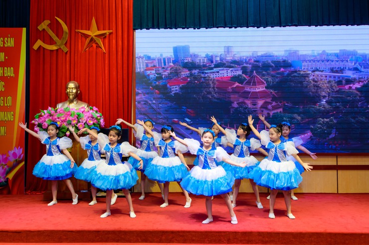 Đại hội Đảng bộ Ủy ban nhân dân phường Hai Bà Trưng lần thứ I, nhiệm kỳ 2025 - 2030- Ảnh 1.