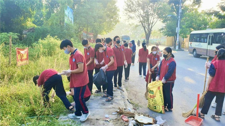 Xã Đại Thanh tăng cường công tác trang trí, tuyên truyền, vệ sinh môi trường, chỉnh trang cảnh quan đô thị Chào mừng Đại hội Đảng bộ xã Đại Thanh lần thứ I nhiệm kỳ 2025-2030, Chào mừng Kỷ niệm 80 năm Cách mạng Tháng tám và Quốc khánh 2/9- Ảnh 12.