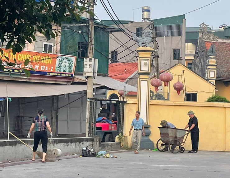 Xã Đại Thanh tăng cường công tác trang trí, tuyên truyền, vệ sinh môi trường, chỉnh trang cảnh quan đô thị Chào mừng Đại hội Đảng bộ xã Đại Thanh lần thứ I nhiệm kỳ 2025-2030, Chào mừng Kỷ niệm 80 năm Cách mạng Tháng tám và Quốc khánh 2/9- Ảnh 13.