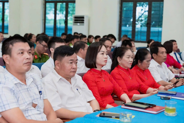 HỘI ĐỒNG NHÂN DÂN XÃ KIM ANH TỔ CHỨC KỲ HỌP LẦN THỨ NHẤT- Ảnh 4.