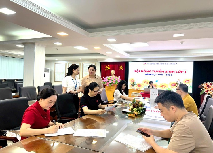 Tuyển sinh lớp 1 năm học 2025-2026 tại trường Tiểu học Dịch Vọng A- Ảnh 7. Tuyển sinh lớp 1 năm học 2025-2026 tại trường Tiểu học Dịch Vọng A- Ảnh 7.