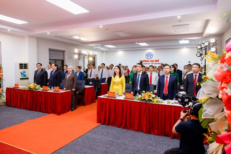 Thành ủy Hà Nội công bố, trao Quyết định thành lập phường và công tác cán bộ tại phường Đại Mỗ- Ảnh 1.