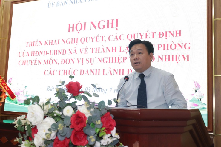 UBND xã Bát Tràng công bố các quyết định thành lập tổ chức bộ máy và công tác cán bộ sau sắp xếp đơn vị hành chính- Ảnh 8.