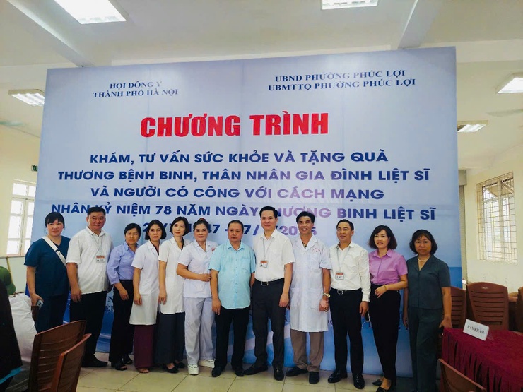250 người có công và thân nhân người có công được khám, tư vấn và cấp thuốc miễn phí- Ảnh 3.