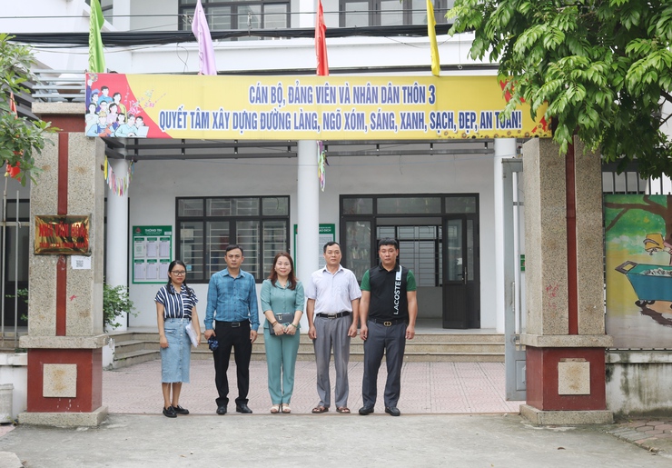 Quốc Oai kiểm tra cuộc thi "Sáng - Xanh - Sạch - Đẹp - An toàn": Lan tỏa ý thức cộng đồng, nâng tầm diện mạo nông thôn mới- Ảnh 4.