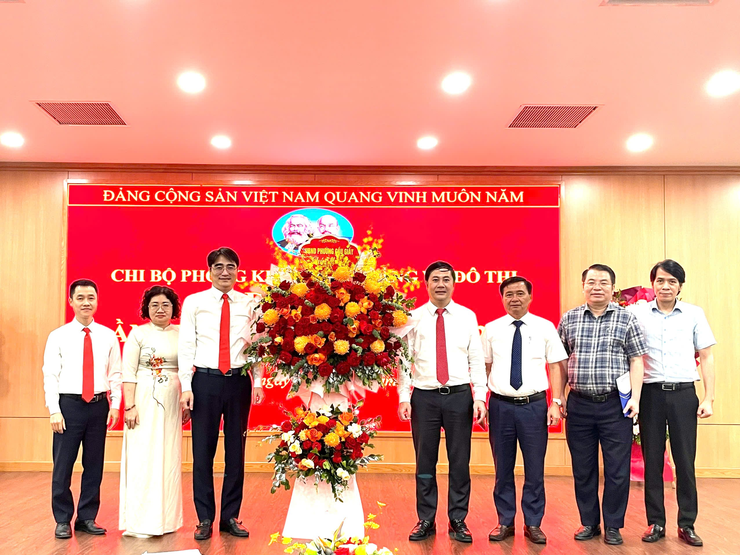 Đại hội Chi bộ Phòng Kinh tế, Hạ tầng và Đô thị phường Cầu Giấy nhiệm kỳ 2025 - 2030- Ảnh 1.