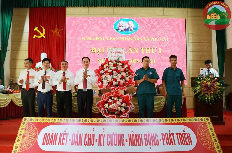 Phú Cát tổ chức thành công Đại hội Đảng bộ UBND xã lần thứ I, nhiệm kỳ 2025 – 2030- Ảnh 6.
