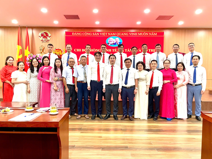Đại hội Chi bộ Phòng Kinh tế, Hạ tầng và Đô thị phường Cầu Giấy nhiệm kỳ 2025 - 2030- Ảnh 3.