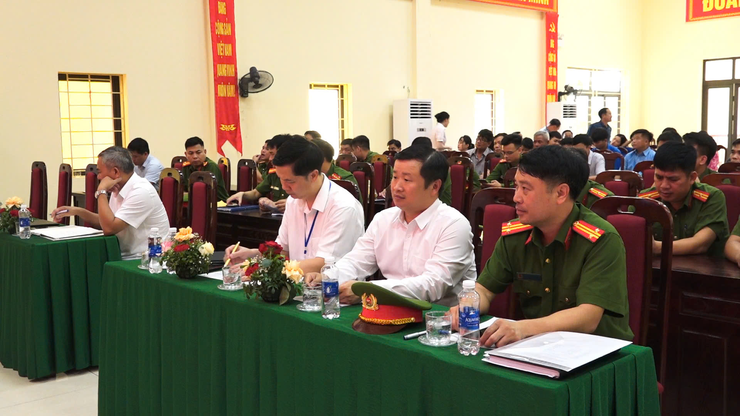 XÃ DÂN HÒA RA QUÂN TỔNG KIỂM TRA, XỬ LÝ VI PHẠM VỀ TRẬT TỰ, AN TOÀN GIAO THÔNG, TRẬT TỰ ĐÔ THỊ, TRẬT TỰ CÔNG CỘNG NĂM 2025- Ảnh 2.