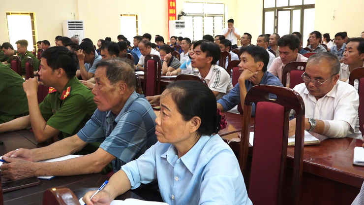 XÃ DÂN HÒA RA QUÂN TỔNG KIỂM TRA, XỬ LÝ VI PHẠM VỀ TRẬT TỰ, AN TOÀN GIAO THÔNG, TRẬT TỰ ĐÔ THỊ, TRẬT TỰ CÔNG CỘNG NĂM 2025- Ảnh 8.
