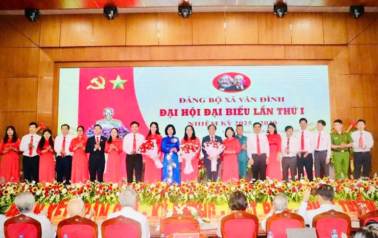 Xây dựng Vân Đình phát triển vững mạnh, toàn diện, đổi mới, hội nhập, phát triển- Ảnh 6.