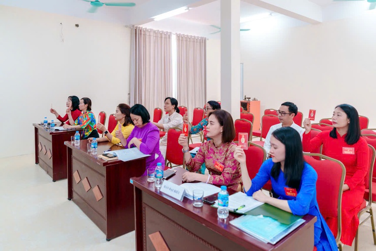 Chi bộ Trạm Y tế phường Xuân Phương Đại hội lần thứ I, nhiệm kỳ 2025-2030- Ảnh 2.