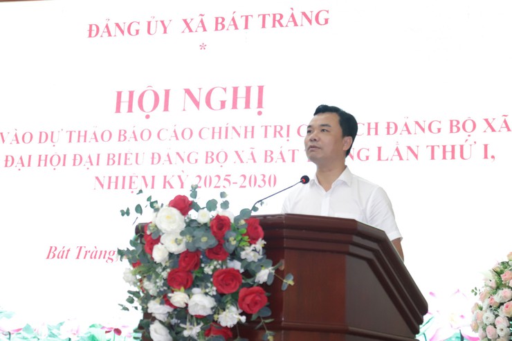 Đảng uỷ xã Bát Tràng lấy ý kiến đóng góp vào Dự thảo báo cáo chính trị của BCH Đảng bộ xã trình tại Đại hội đại biểu Đảng bộ xã Bát Tràng lần thứ nhất nhiệm kỳ 2025–2030- Ảnh 6.