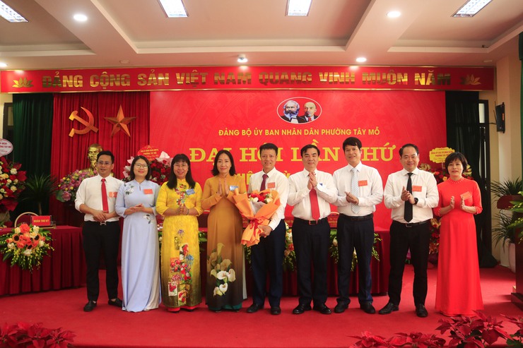 ĐẢNG BỘ UBND PHƯỜNG TÂY MỖ TỔ CHỨC THÀNH CÔNG ĐẠI HỘI LẦN THỨ NHẤT, NHIỆM KỲ 2025–2030- Ảnh 6.