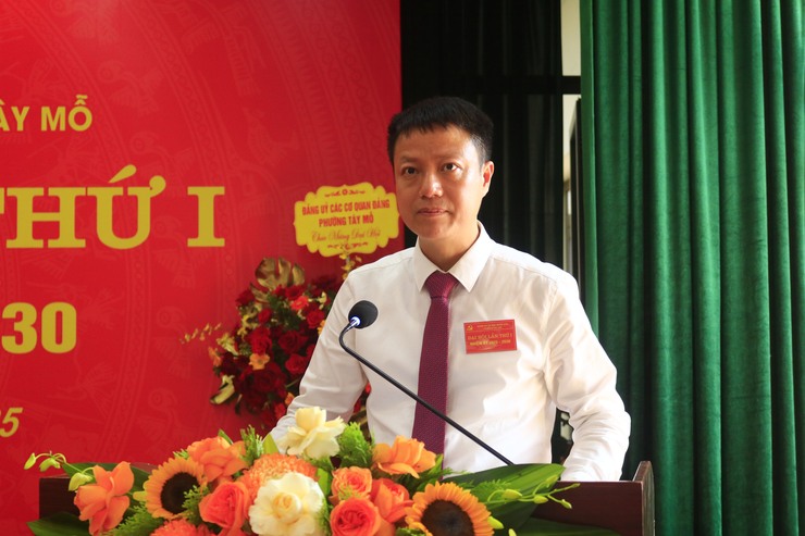 ĐẢNG BỘ UBND PHƯỜNG TÂY MỖ TỔ CHỨC THÀNH CÔNG ĐẠI HỘI LẦN THỨ NHẤT, NHIỆM KỲ 2025–2030- Ảnh 3.